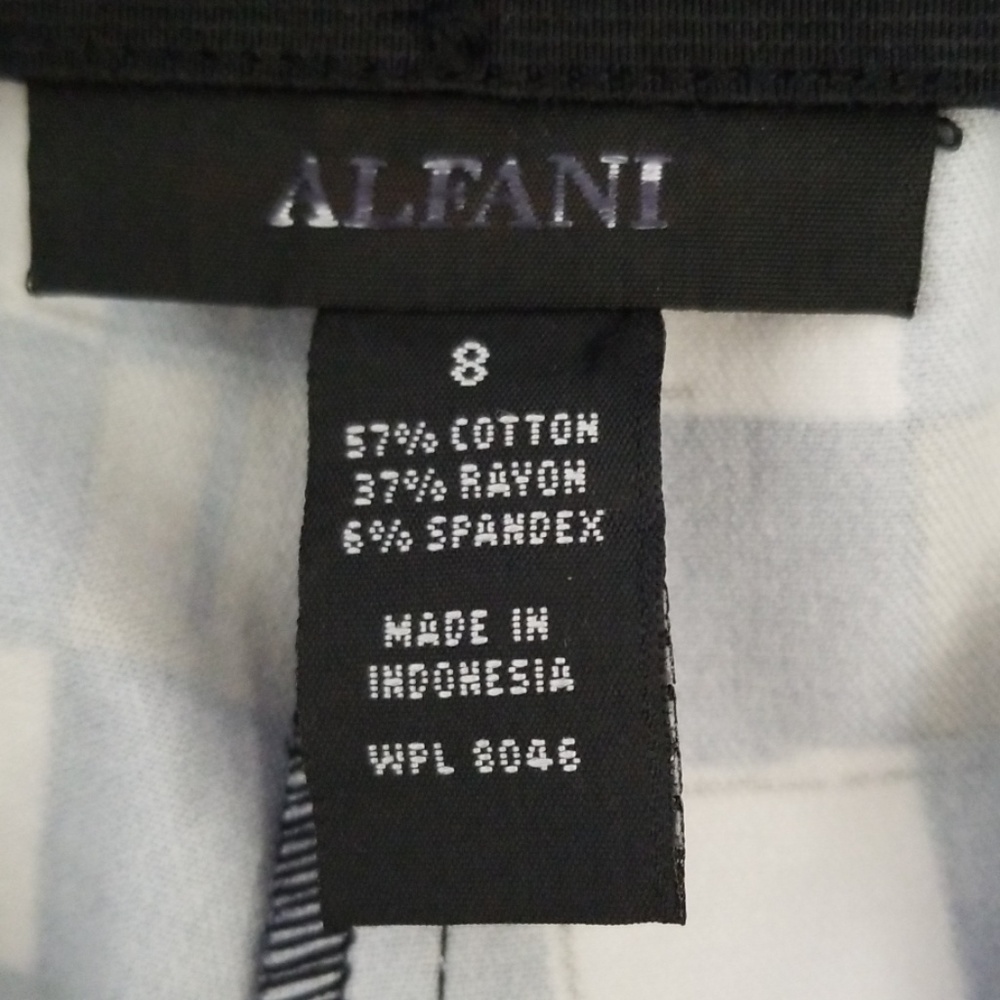 New-Alfani Straight Leg pants - Picture 3 of 6